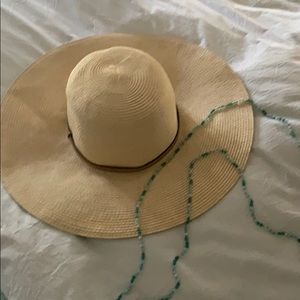 Sun hat and turquoise long beaded necklace